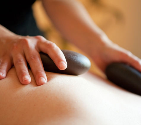 Dao Massage. Hot Stone & Hot Oil Massage