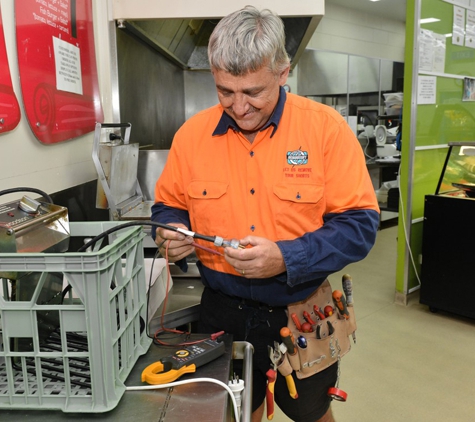 Richardson's Electrical Service - Bungalow, QLD