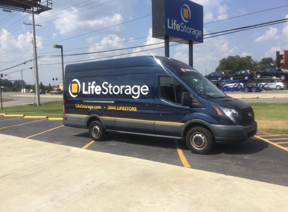 Life Storage - Huntsville, AL