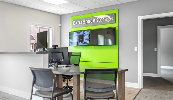 Extra Space Storage - Grand Rapids, MI