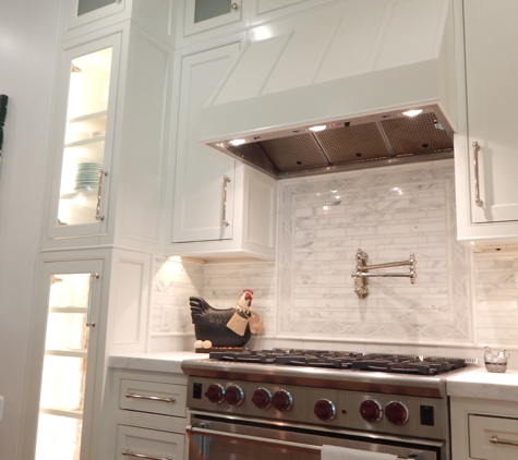 Aiken Design & Cabinetry - Fairhope, AL