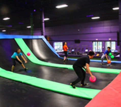 Bounce Trampoline Sports - Danbury, CT