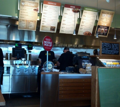 Noodles & Company - Waterloo, IA