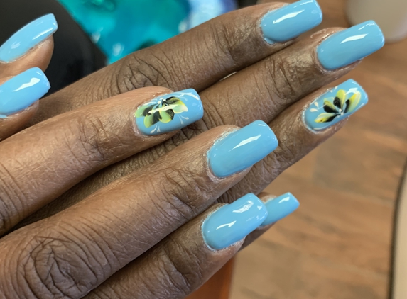 Lovely Nail Center - Virginia Beach, VA. They always do a great job !!!! This
Is my favorite place
They are Beautiful people.......