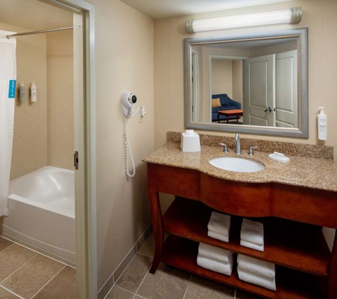 Hampton Inn & Suites Mystic - Mystic, CT