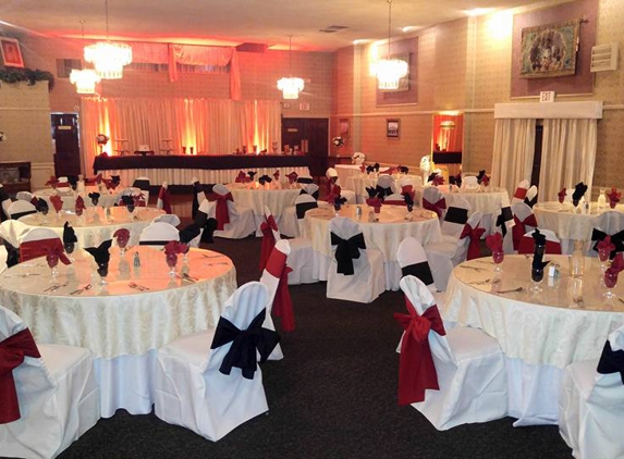 Edgemont Caterers - Philadelphia, PA. Stunning Black, White & Red Wedding Reception