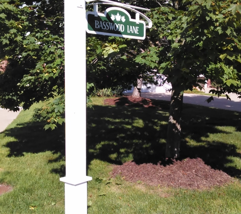 Donner Signs - South Lyon, MI. Custom street signs made of alupanel with custom powder coated sign hangers