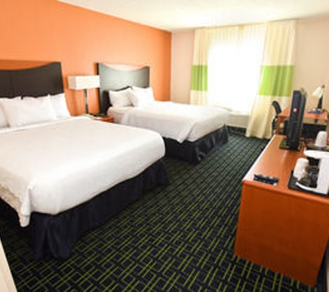 Fairfield Inn & Suites - Topeka, KS