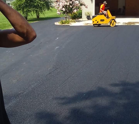 Done Rite Paving and Sealcoating - West Frankfort, IL