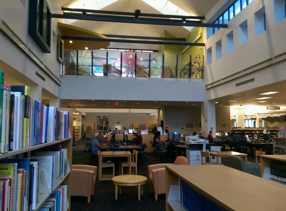 Waukesha Public Library - Waukesha, WI