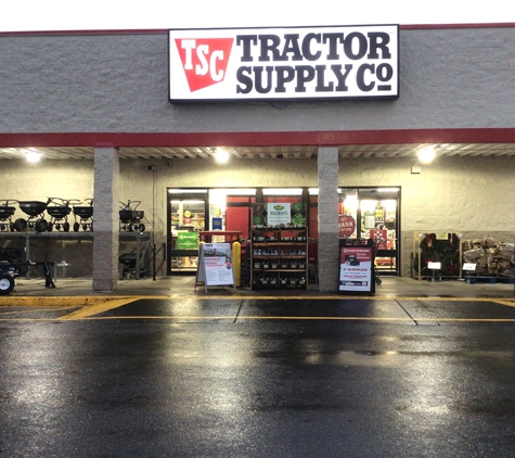 Tractor Supply Co - Lenoir City, TN