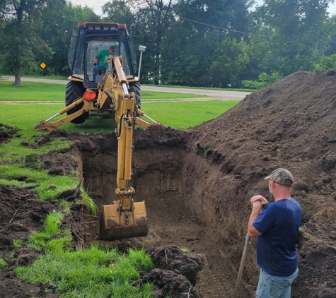 Bergstroms Backhoe Service - Detroit Lakes, MN