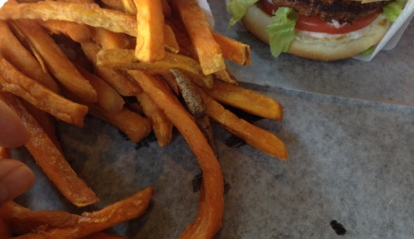 Petey's Burger - Long Island City, NY