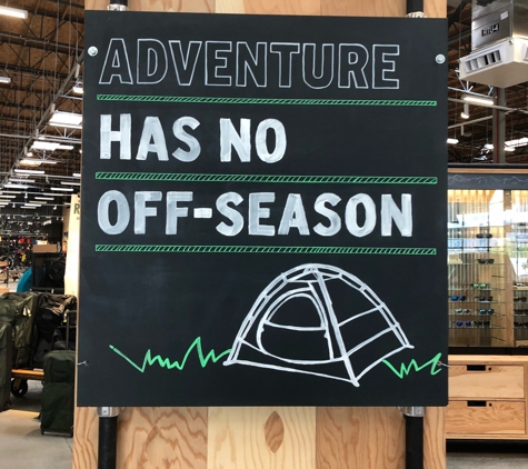 Rei - Burbank, CA