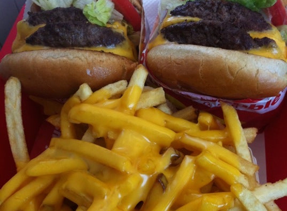 In-N-Out Burger - San Leandro, CA