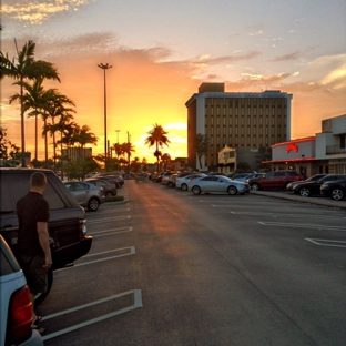 Umberto's of Long Island Restaurant & Pizzeria - Fort Lauderdale, FL