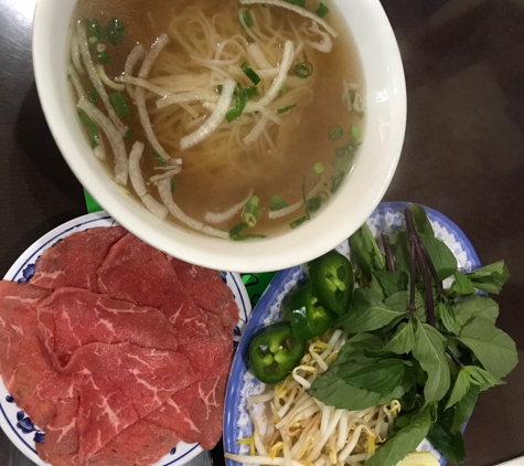 Pho Bistro 2 - Honolulu, HI