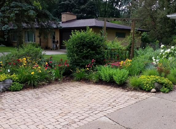 Teach ‘em to Fish Landscaping - Sycamore, IL