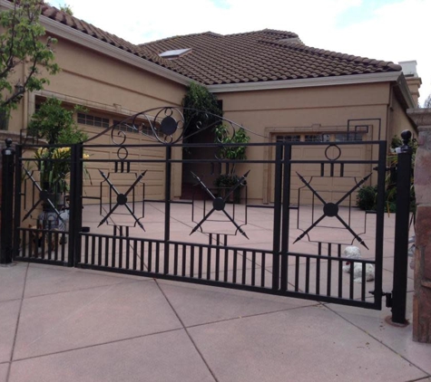 Amazing Gates Of America - Albuquerque, NM