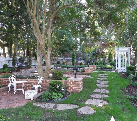 Everything Beautiful Home And Landscape Designs LLC - Lanexa, VA