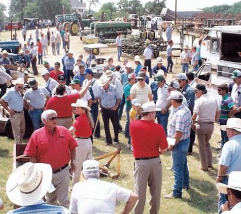 Garner & Associates, Auctioneers - Robinson, TX