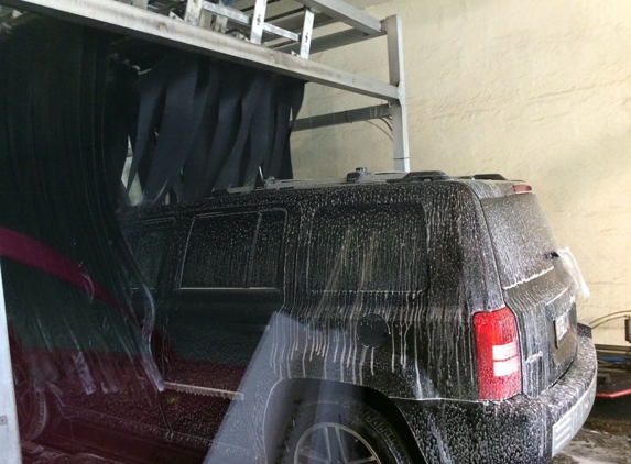 Platinum Car Wash & Auto Appearance Center Inc - Morton Grove, IL