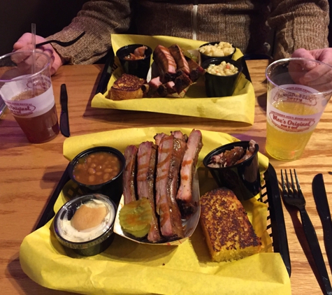 Moe's Original BBQ - Vail, CO