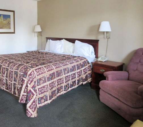 Rodeway Inn - Terre Haute, IN