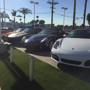 Galpin Ford - North Hills, CA