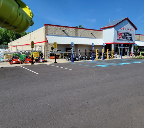 Tractor Supply Co - Monroe, NJ