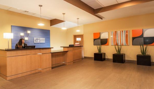 Holiday Inn Express - Dania, FL