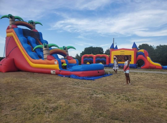 Fiesta Bounce House Party Rentals - Dallas, TX