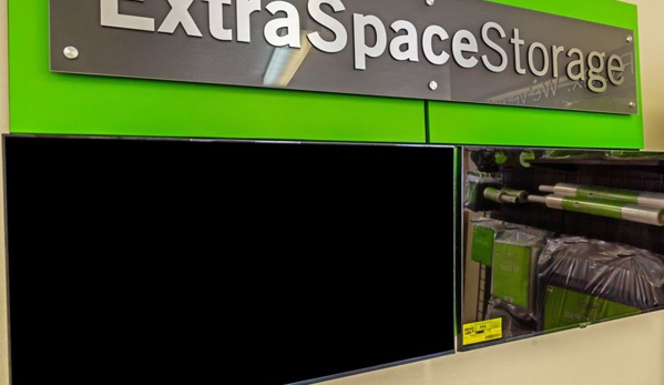 Extra Space Storage - Colorado Springs, CO