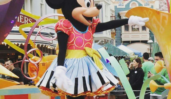 Disney California Adventure Park - Anaheim, CA. Minnie Mouse!!!