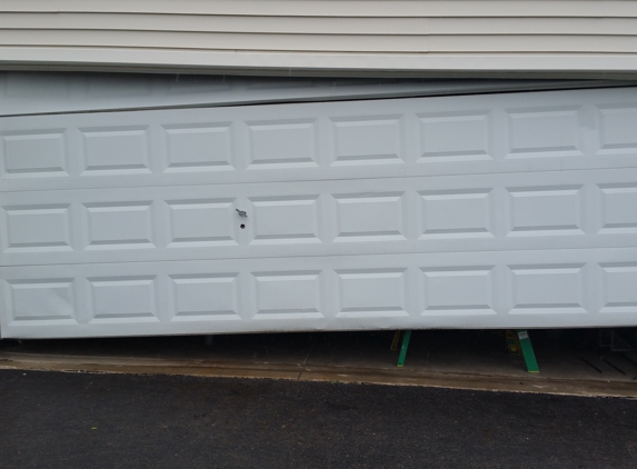 614 Garage Door - Grove City, OH