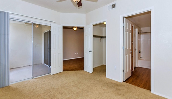 Townhomes At Biltmore Apartments - Phoenix, AZ