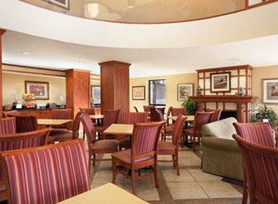 Baymont Inn & Suites - Indianapolis, IN