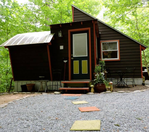 Moonbeam Bungalows - Horse Shoe, NC