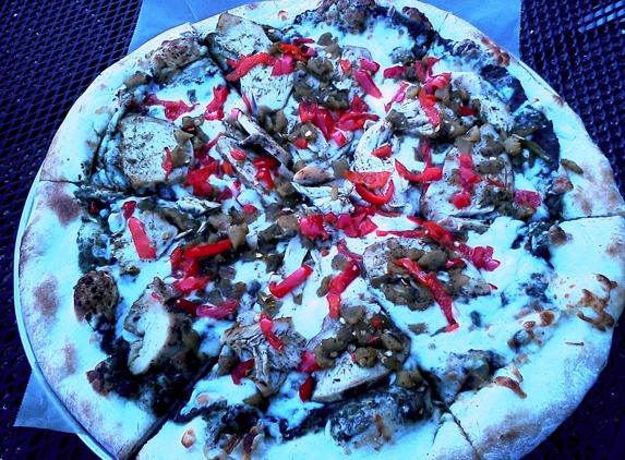 Mojo Pizza N' Pub - Decatur, GA