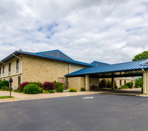 Quality Inn & Suites - Winfield, KS