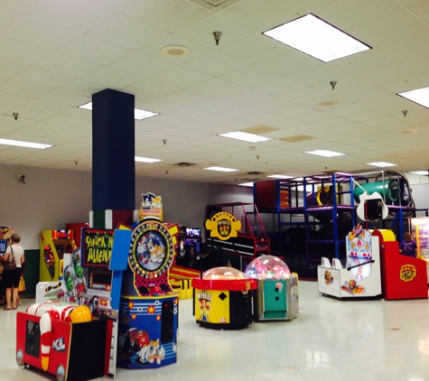 Rainbow Lanes Family Fun Center - Clayton, NC