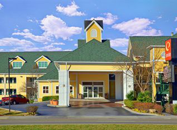 Econo Lodge - Pigeon Forge, TN