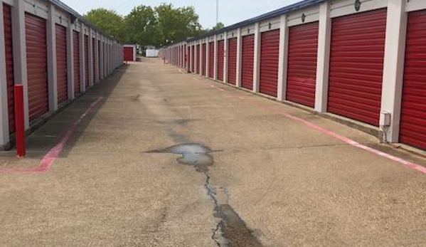 Store Space Self Storage - Glenn Heights, TX