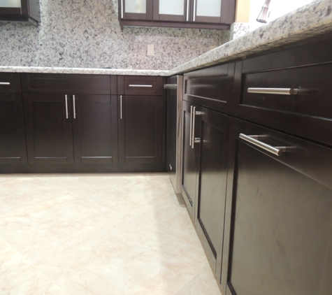 New Style Kitchen Cabinets - Hialeah, FL