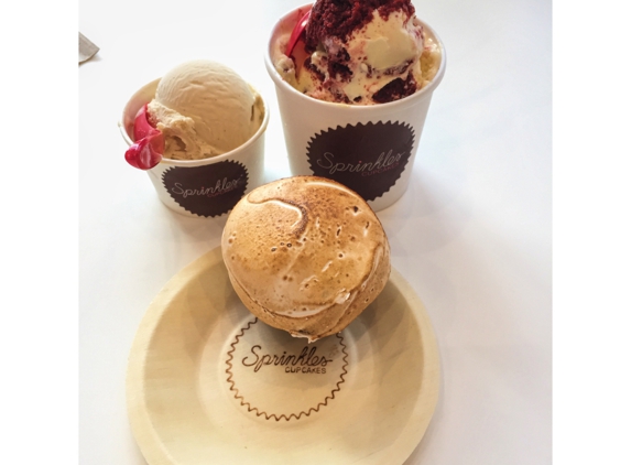 Sprinkles Cupcakes - Atlanta, GA. Vanilla ice cream, red velvet ice cream and the smore's cupcake @angelbabyyoyo