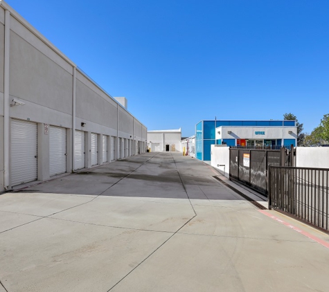 A-1 Self Storage - Lake Forest, CA. Exterior Facility