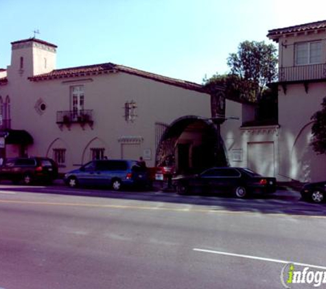 The Cat & Fiddle Pub and Restaurant - Hollywood, CA