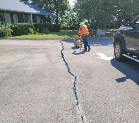 R.E.L. Asphalt Sealcoating - paris, TN