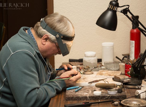 D.Minto Jewelry - aberdeen, WA. Darren Minto owner and Goldsmith