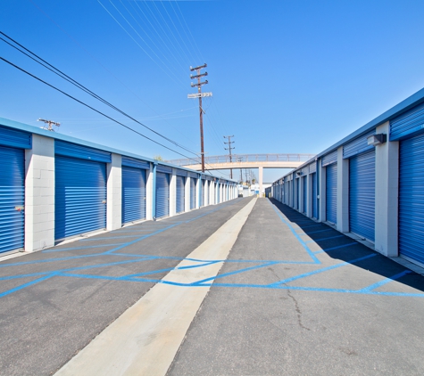 us-storage centers - Harbor City, CA